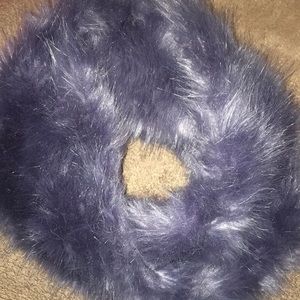 FURRY SCARF NEVER USED